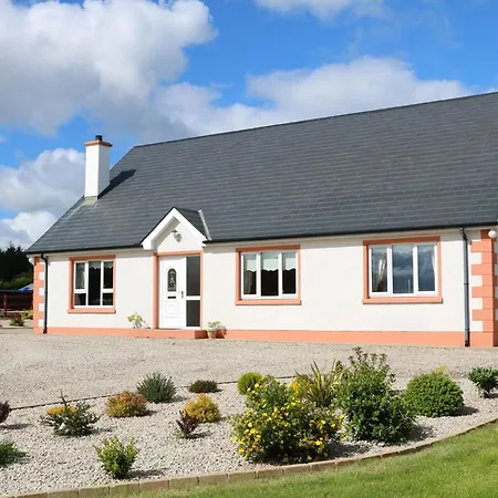 Sallywood House Semesterbostad *