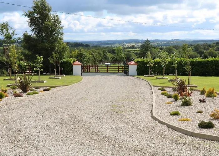 度假居 Sallywood House Corraffrin